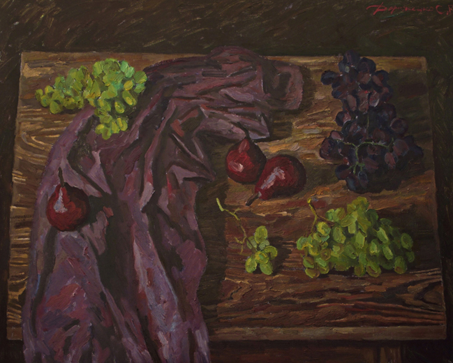 Виноград и красные груши